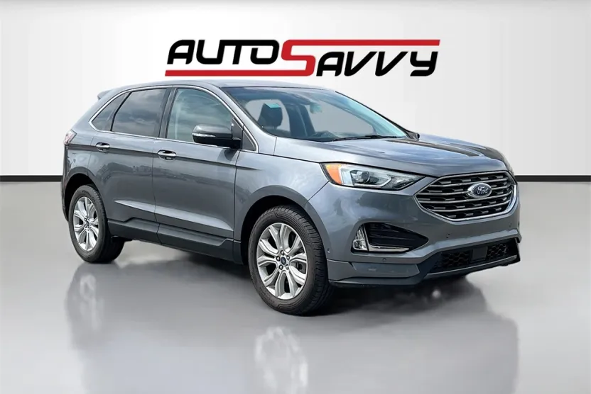 2022 Ford Edge Titanium photo 1