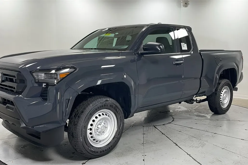 2025 Toyota Tacoma SR XtraCab photo 1