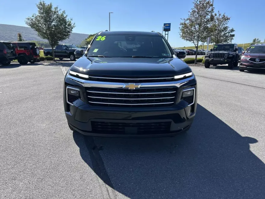 2026 Chevrolet Traverse photo 1