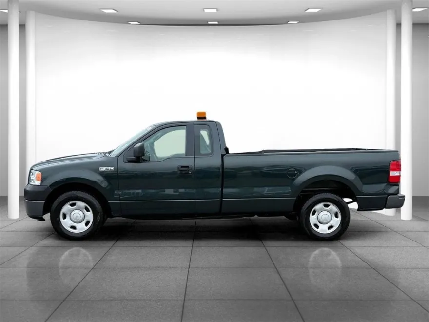 2006 Ford F-150 XL photo 1