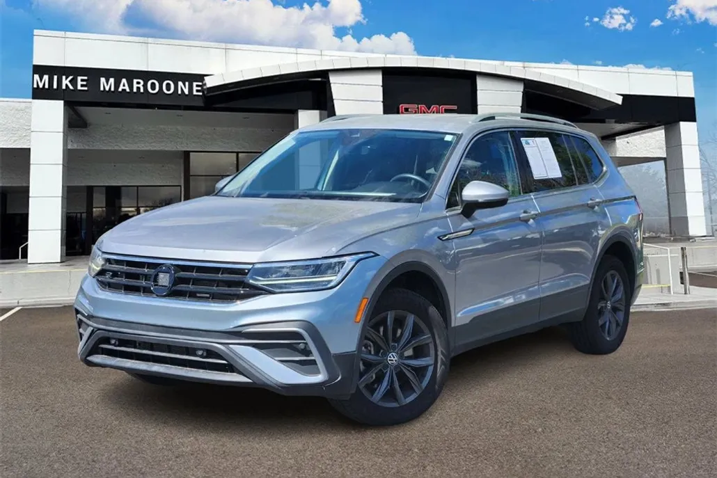 2022 Volkswagen Tiguan SE photo 1
