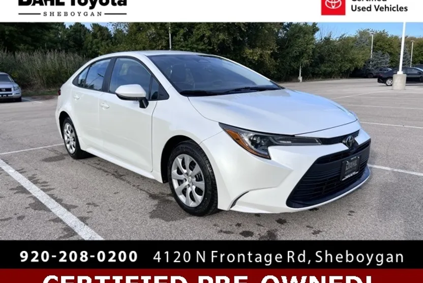 2024 Toyota Corolla LE photo 1