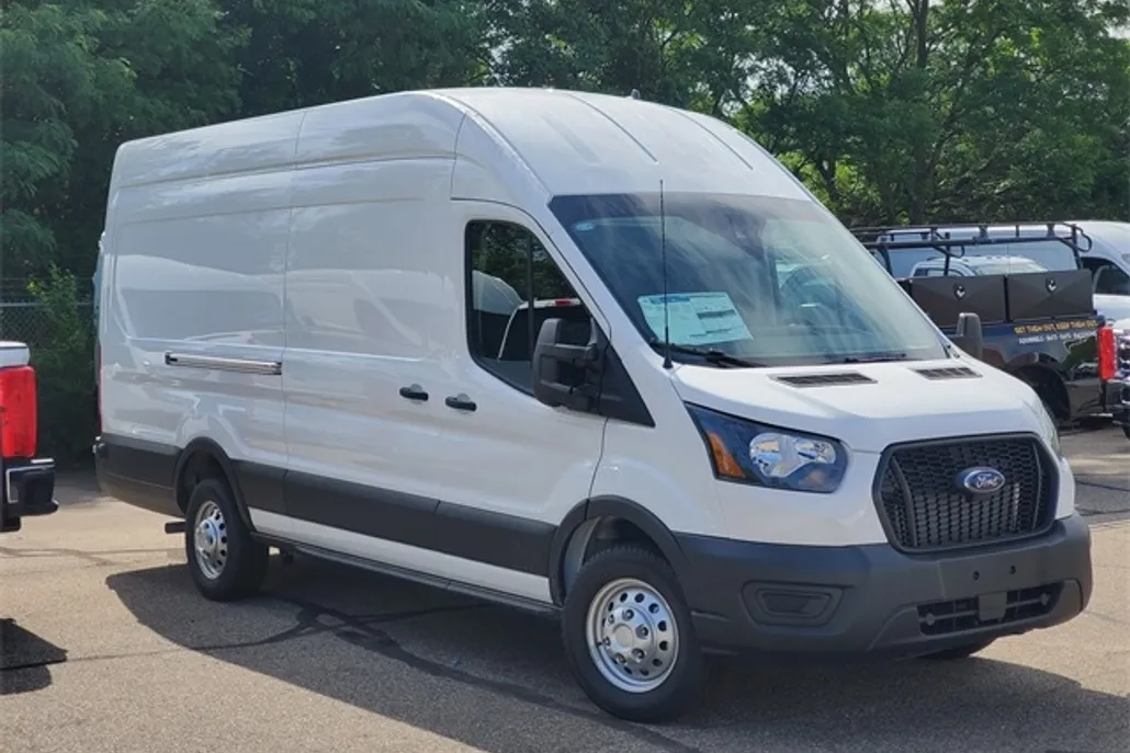 2025 Ford Transit Cargo Van photo 3
