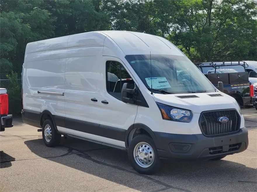 2025 Ford Transit Cargo Van photo 3