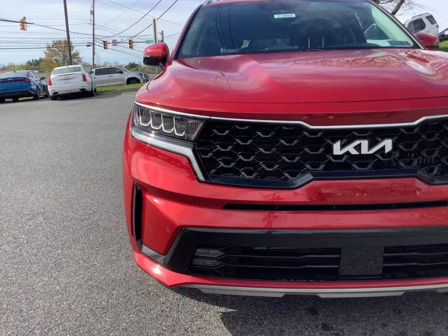 2023 Kia Sorento Hybrid EX photo 1