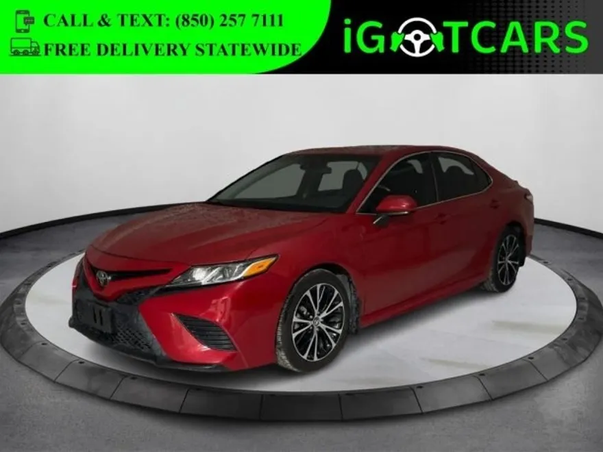 2019 Toyota Camry SE XLE photo 1