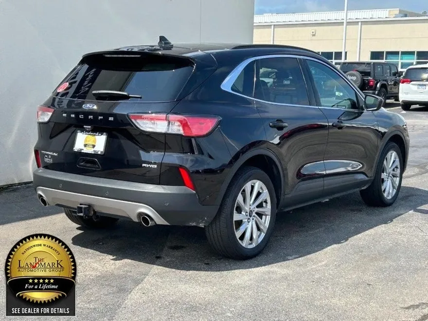2021 Ford Escape Titanium photo 1