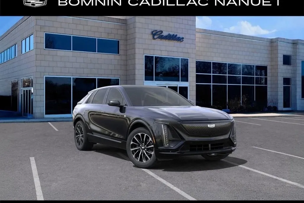 2025 Cadillac Lyriq Sport photo 1