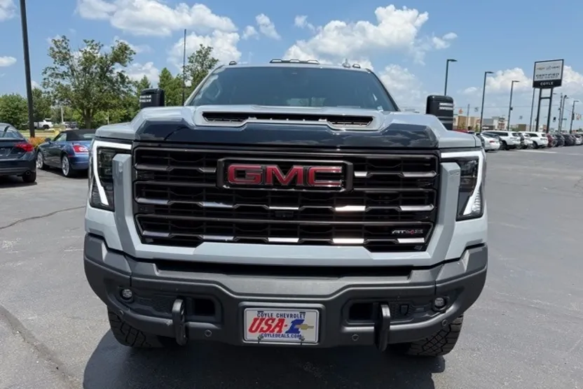 2024 Gmc Sierra HD AT4X photo 1