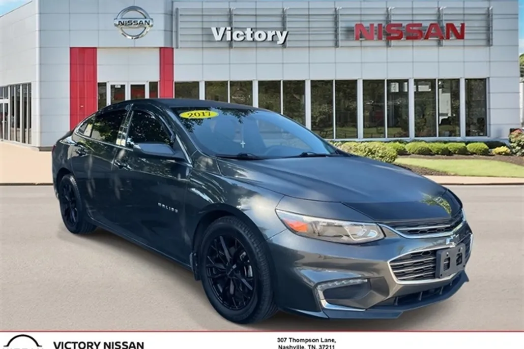 2017 Chevrolet Malibu 1LT photo 1