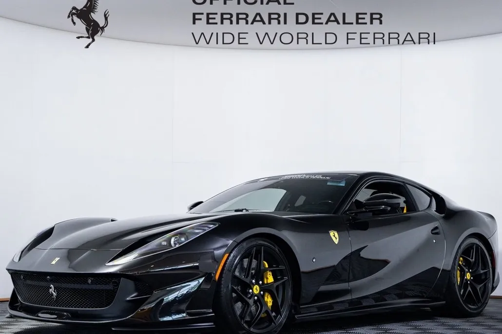 2020 Ferrari 812 Superfast Base photo 1