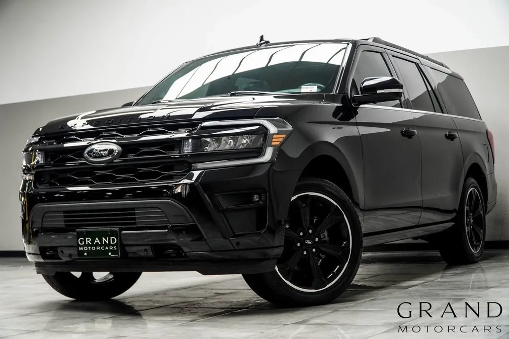 2022 Ford Expedition MAX Limited photo 1
