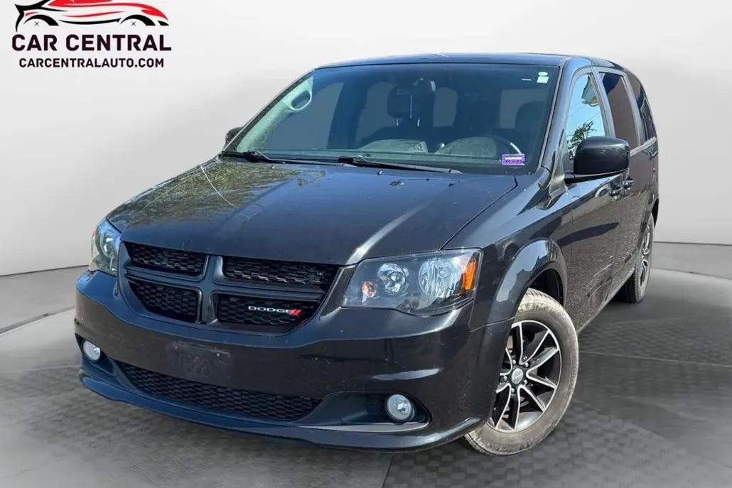 2019 Dodge Grand Caravan GT photo 1