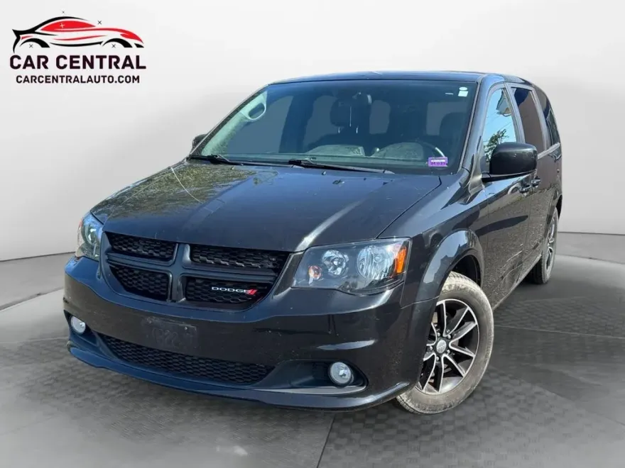 2019 Dodge Grand Caravan GT photo 1