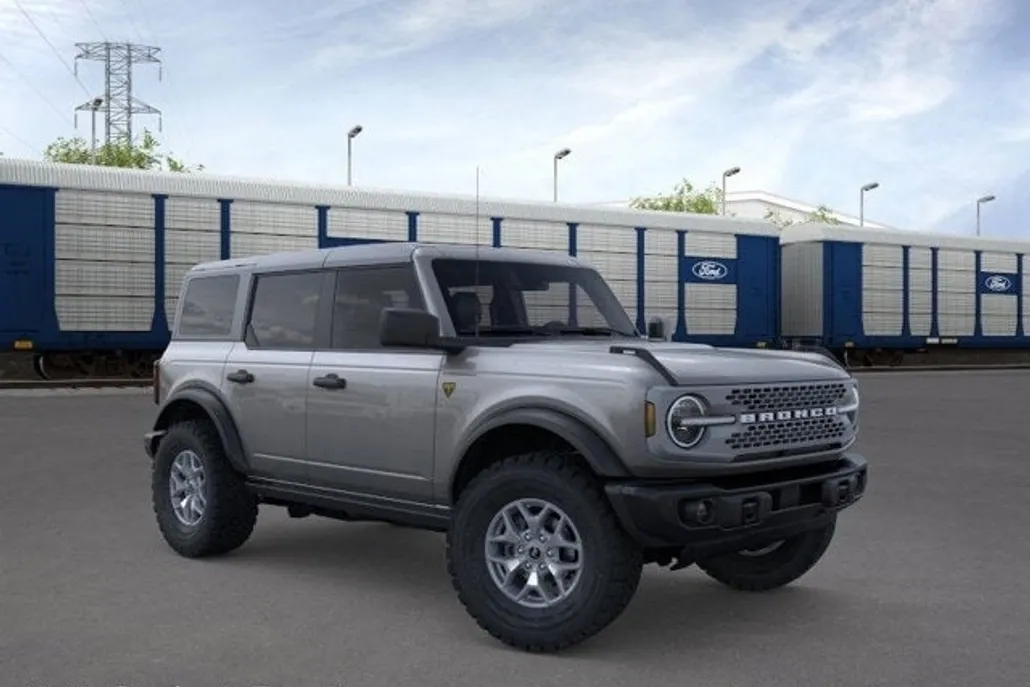 2025 Ford Bronco Badlands photo 1