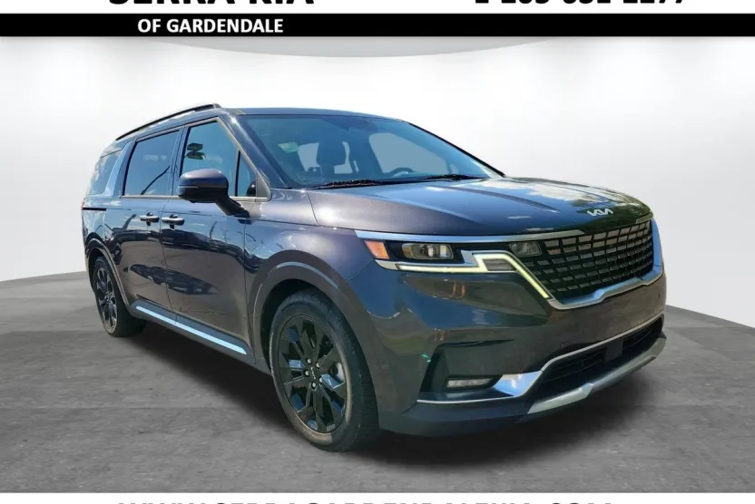 2022 Kia Carnival SX Prestige photo 1