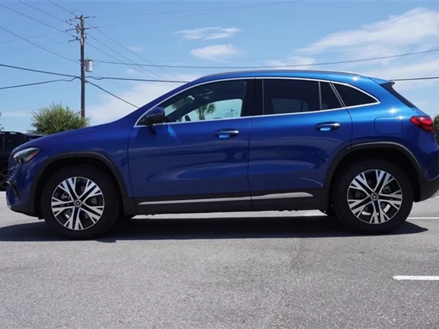 2025 Mercedes Benz GLA 250 photo 1