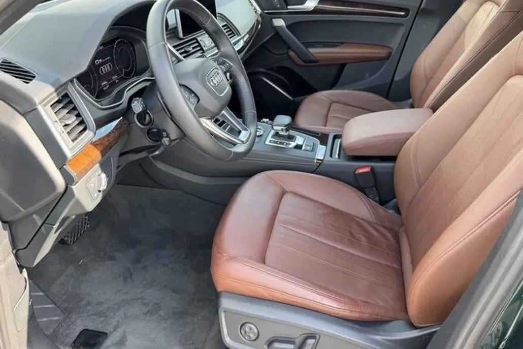 2020 Audi Q5 55 Premium Plus photo 1