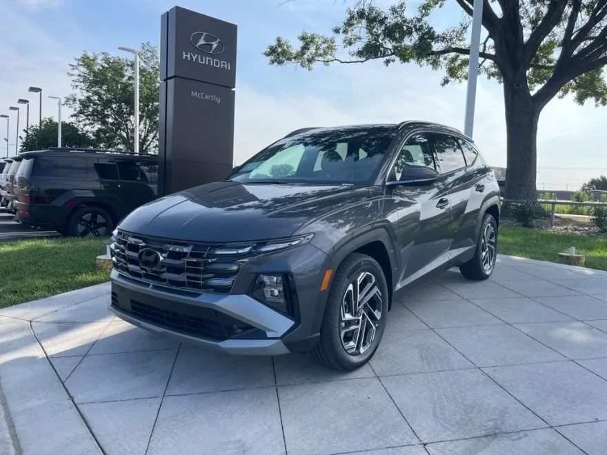2025 Hyundai Tucson Hybrid Limited photo 1