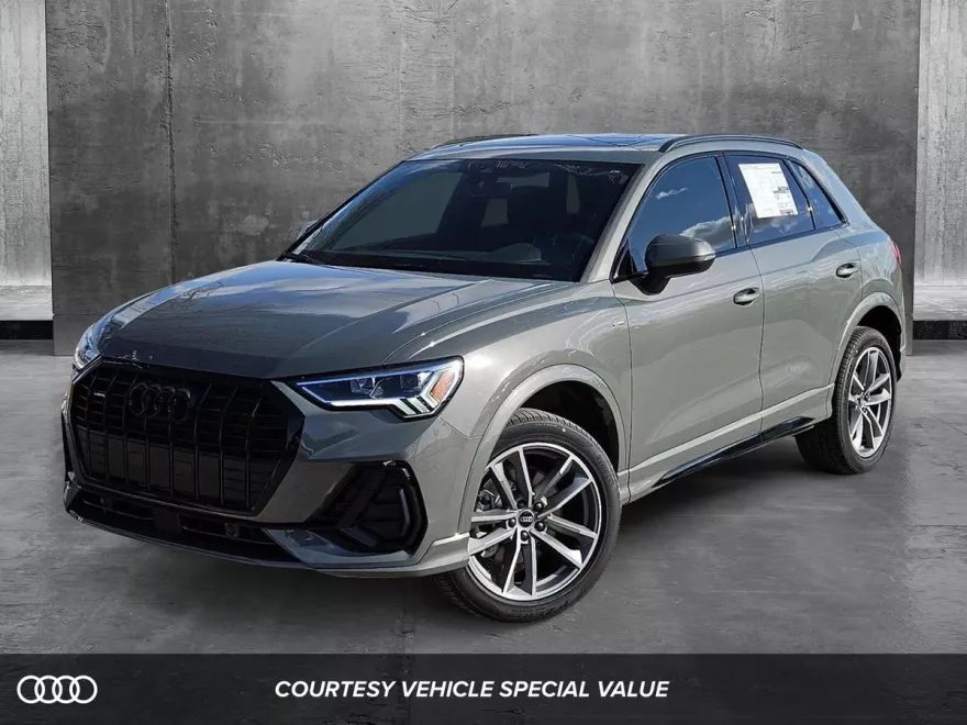 2025 Audi Q3 45 TFSI S line Premium photo 1