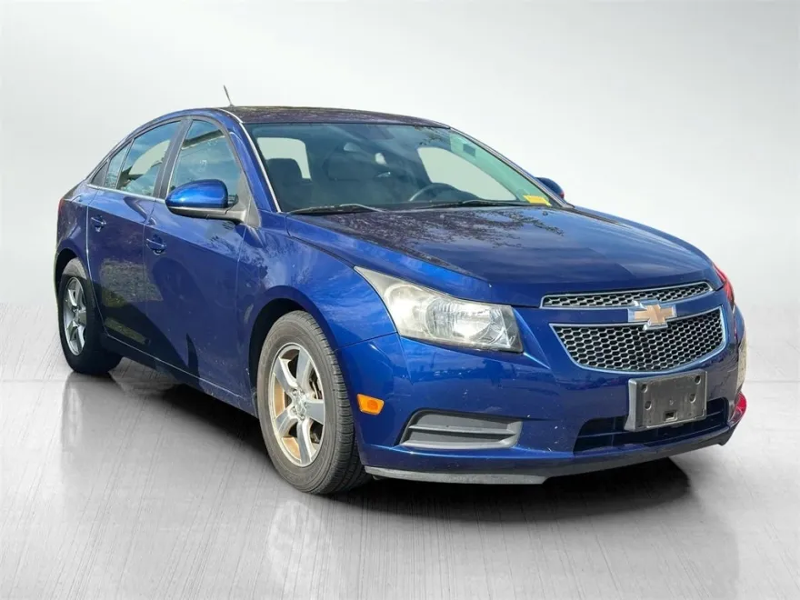 2012 Chevrolet Cruze photo 1