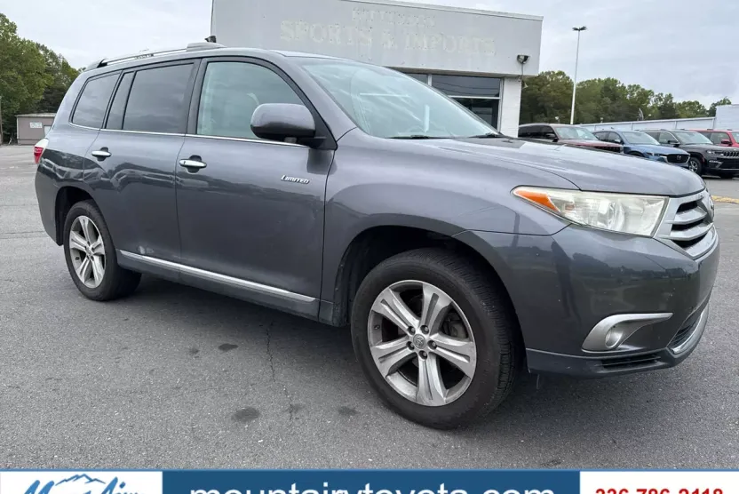 2013 Toyota Highlander Base Hybrid photo 1