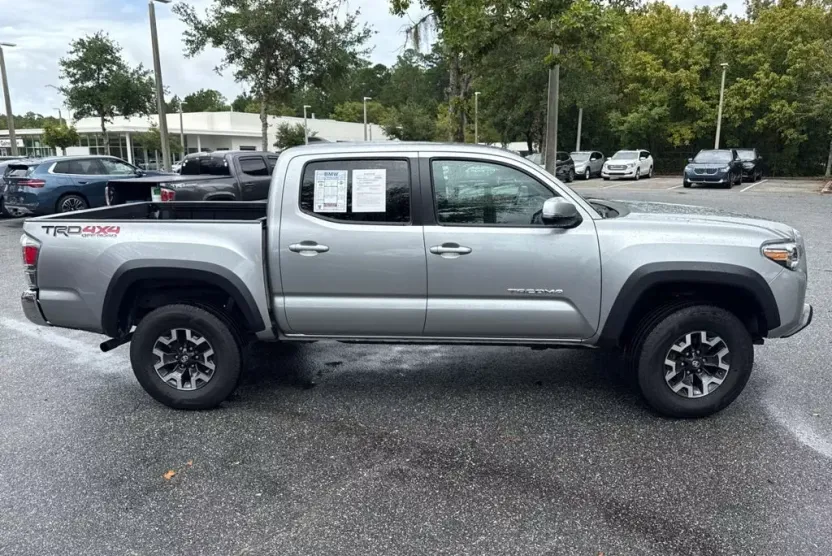 2023 Toyota Tacoma TRD Off-Road V6 photo 1