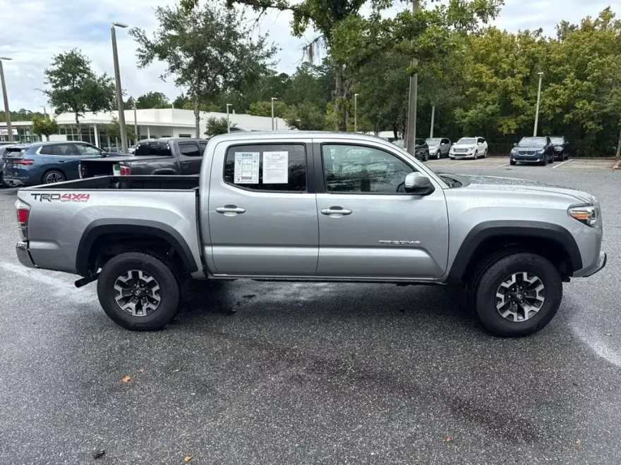 2023 Toyota Tacoma TRD Off-Road V6 photo 1