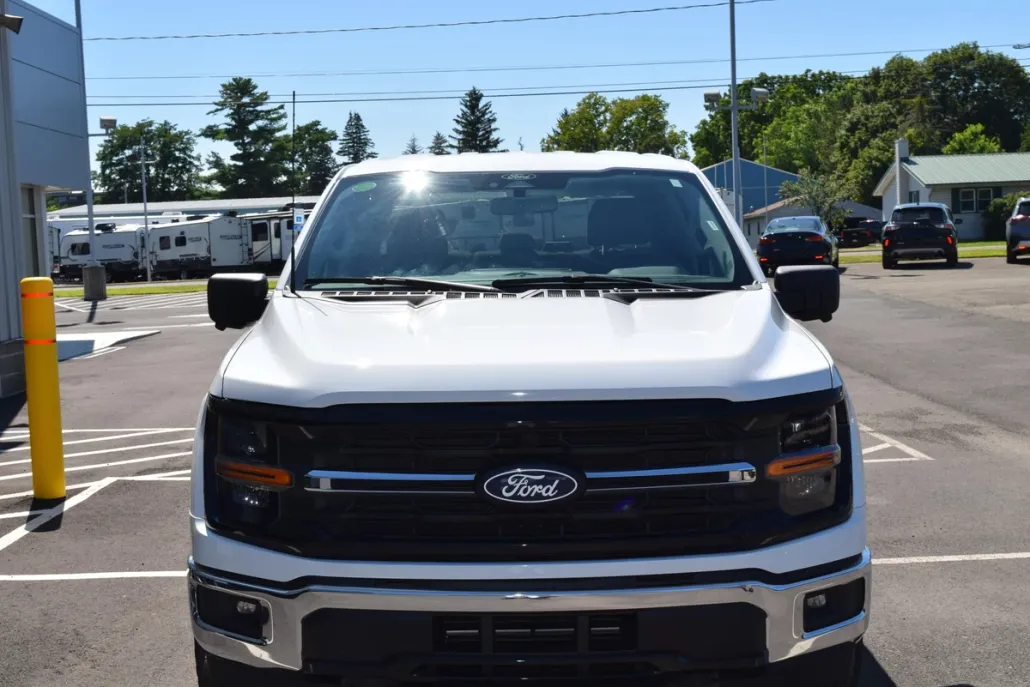 2024 Ford F-150 XLT photo 1