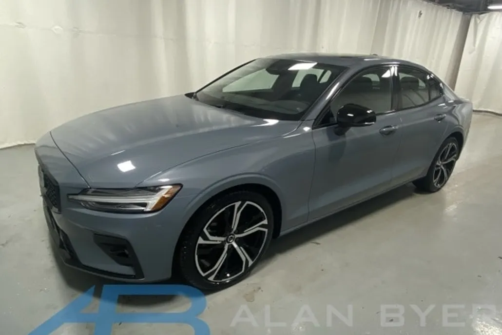 2024 Volvo S60 B5 Core photo 1