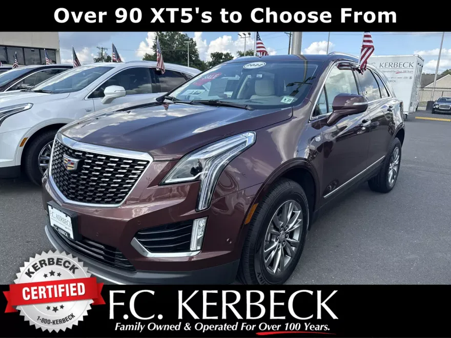 2022 Cadillac XT5 Premium Luxury photo 1