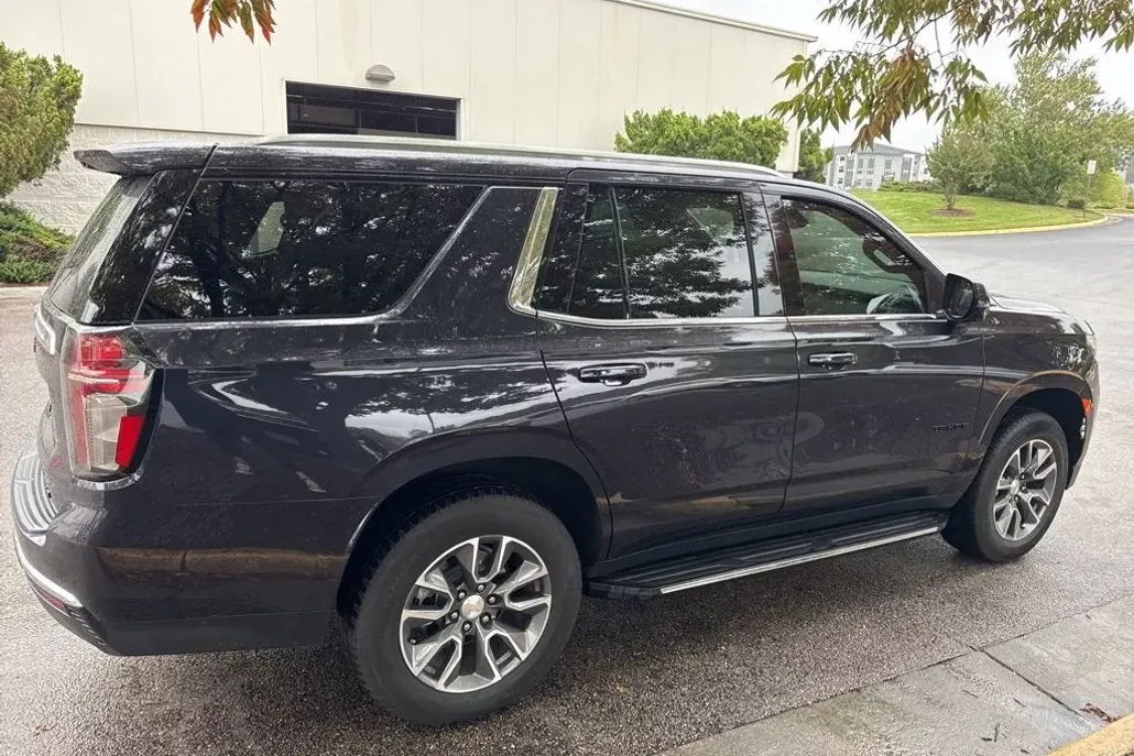 2024 Chevrolet Tahoe LT photo 1