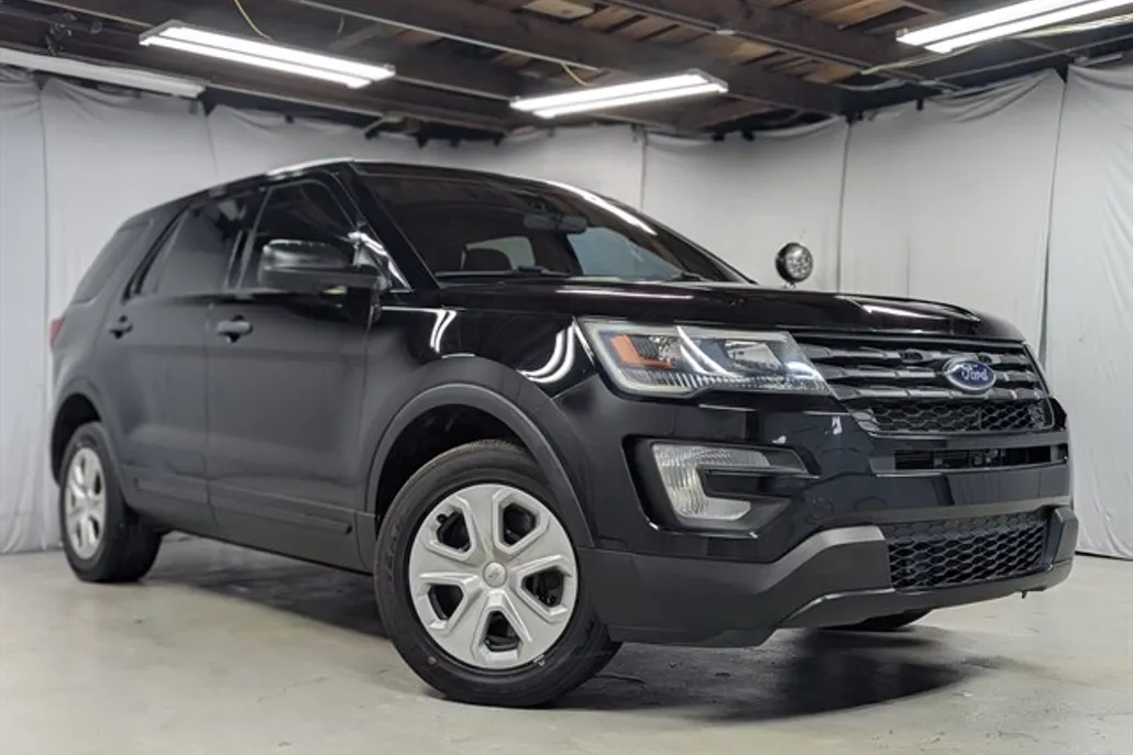 2018 Ford Explorer photo 1