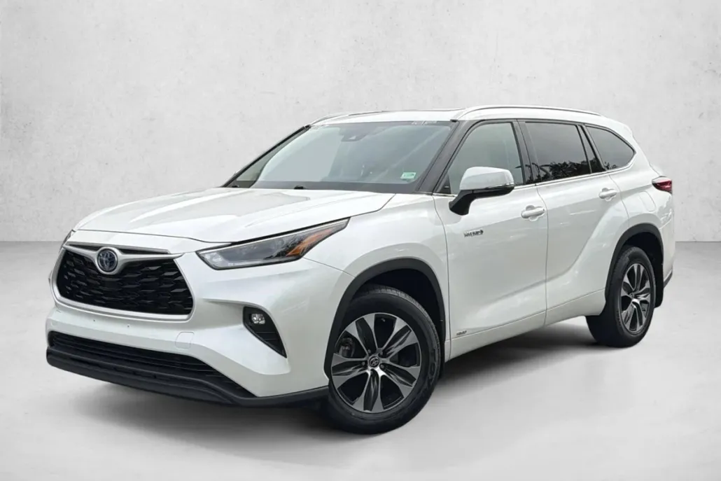 2021 Toyota Highlander Hybrid XLE photo 1