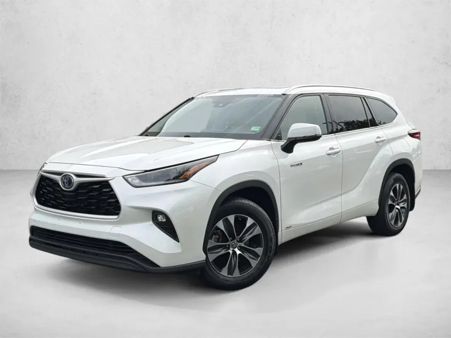 2021 Toyota Highlander Hybrid XLE photo 1