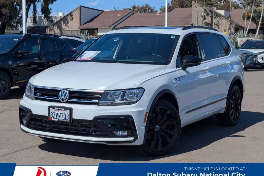 2020 Volkswagen Tiguan SE R-Line Black photo 1