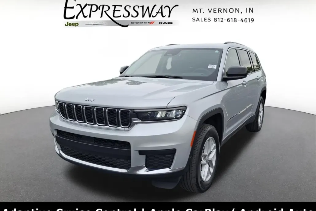 2023 Jeep Grand Cherokee Laredo photo 1