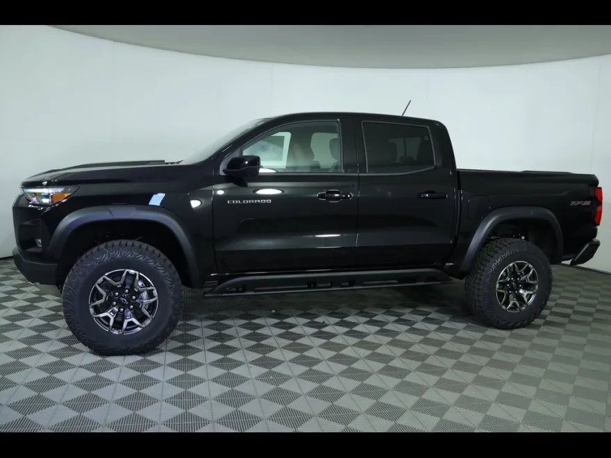 2026 Chevrolet Colorado ZR2 photo 1