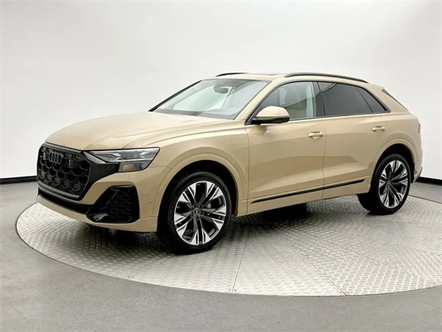 2024 Audi Q8 55 Prestige photo 1