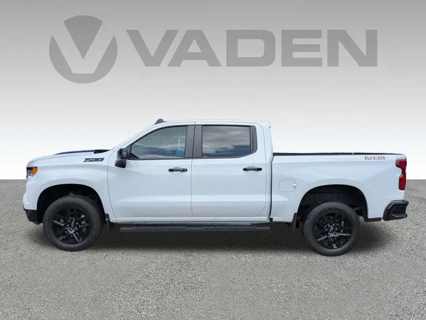 2024 Chevrolet Silverado 1500 LT Trail Boss photo 1