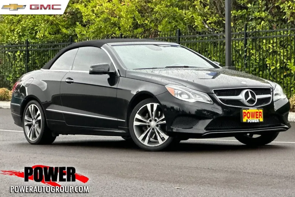 2016 Mercedes Benz E 400 photo 1