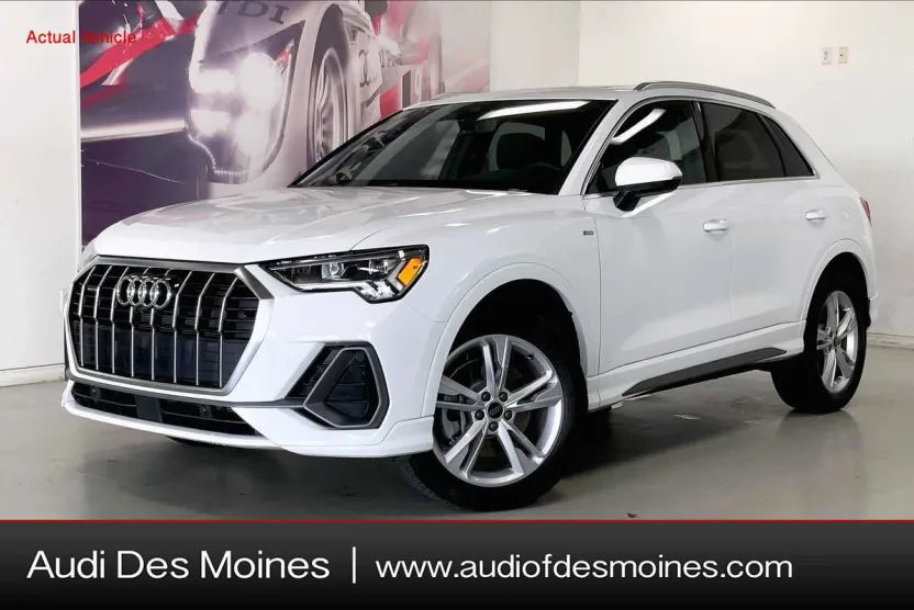 2024 Audi Q3 45 TFSI S line Premium Plus photo 1