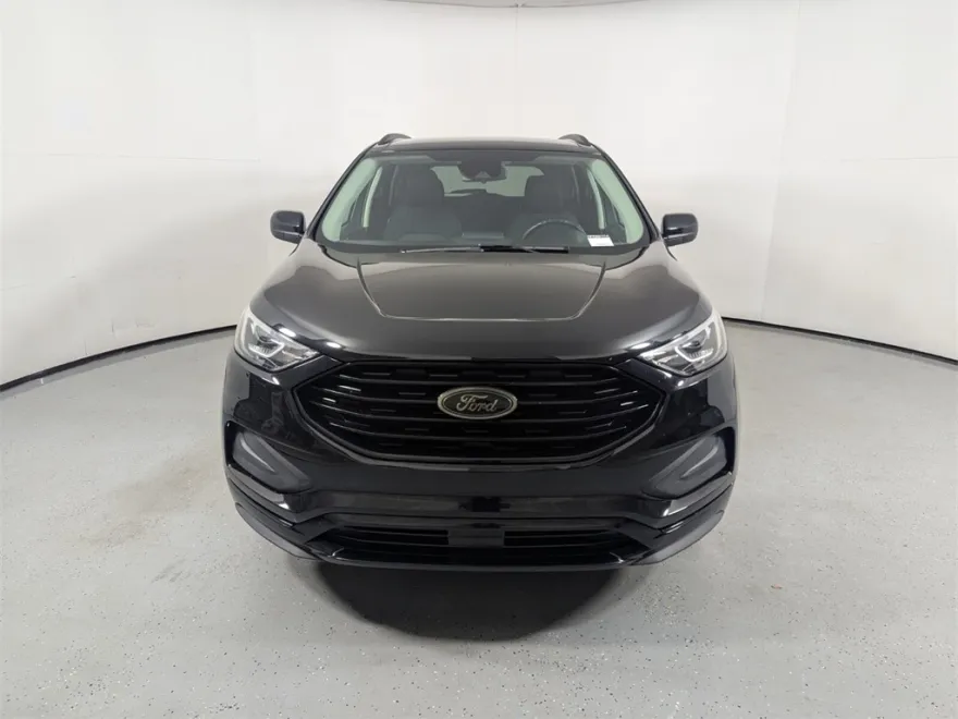 2022 Ford Edge SE photo 1