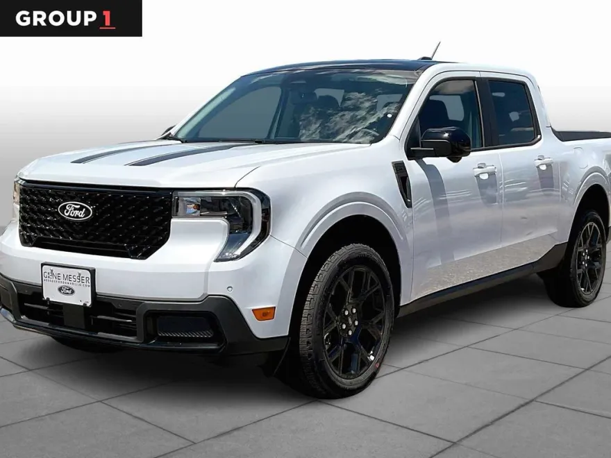 2025 Ford Maverick Lariat photo 1