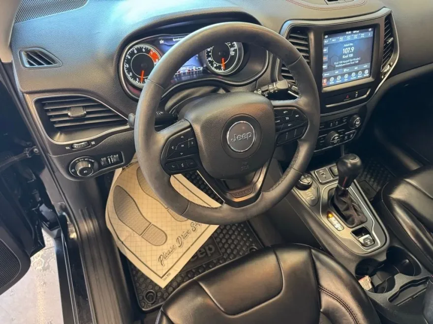 2022 Jeep Cherokee Trailhawk photo 8