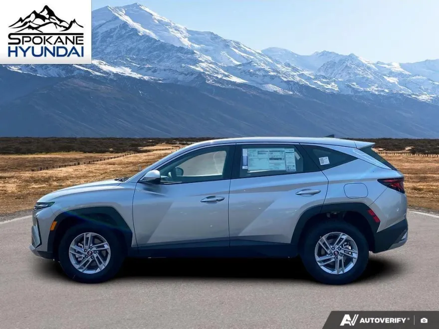 2026 Hyundai Tucson SE photo 1