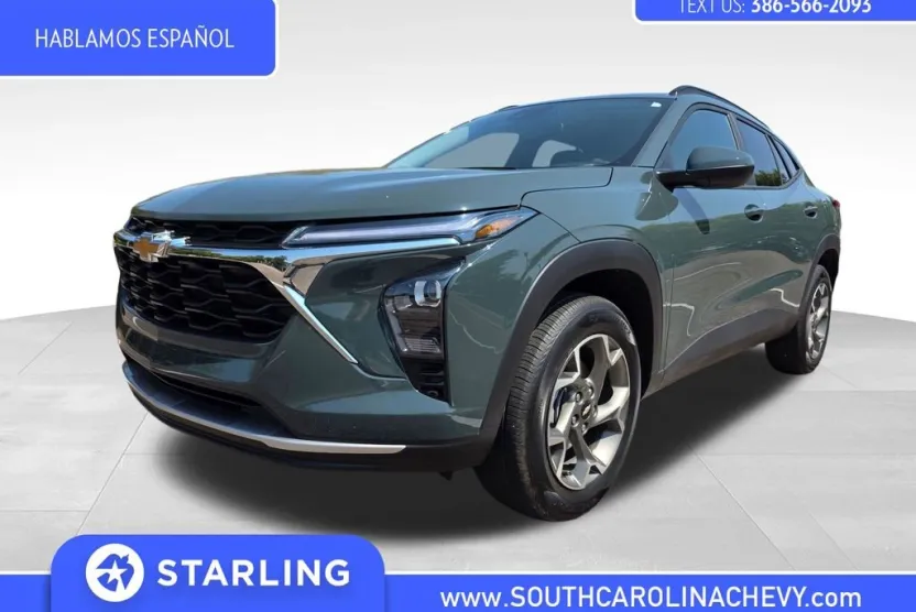 2025 Chevrolet Trax LT photo 1