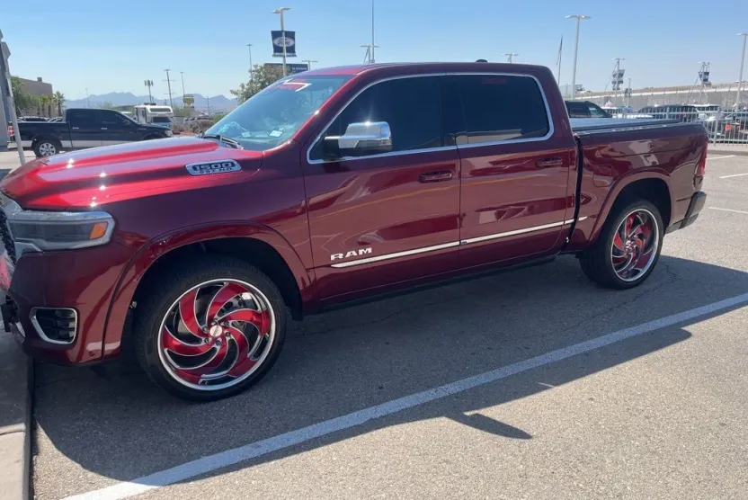 2025 Ram 1500 photo 1