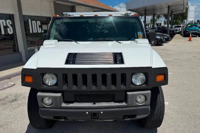 2004 Hummer H2 3/4 Ton photo 1