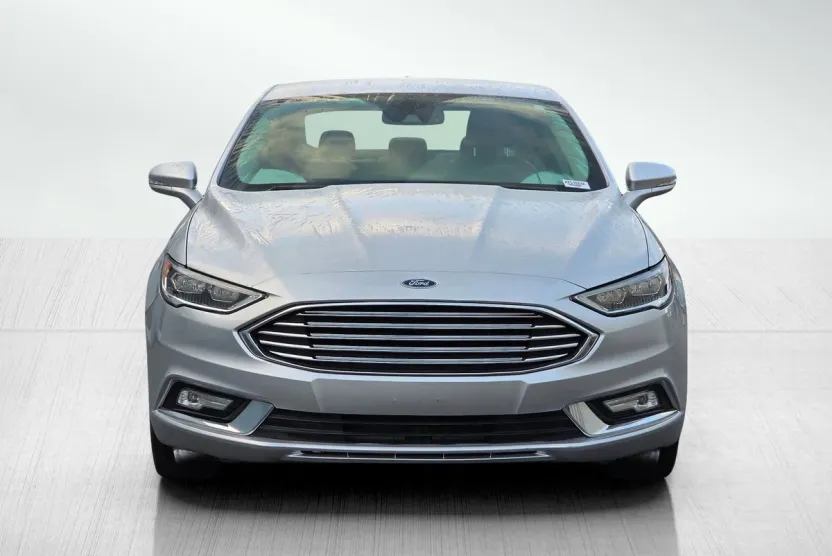 2017 Ford Fusion Energi SE photo 1